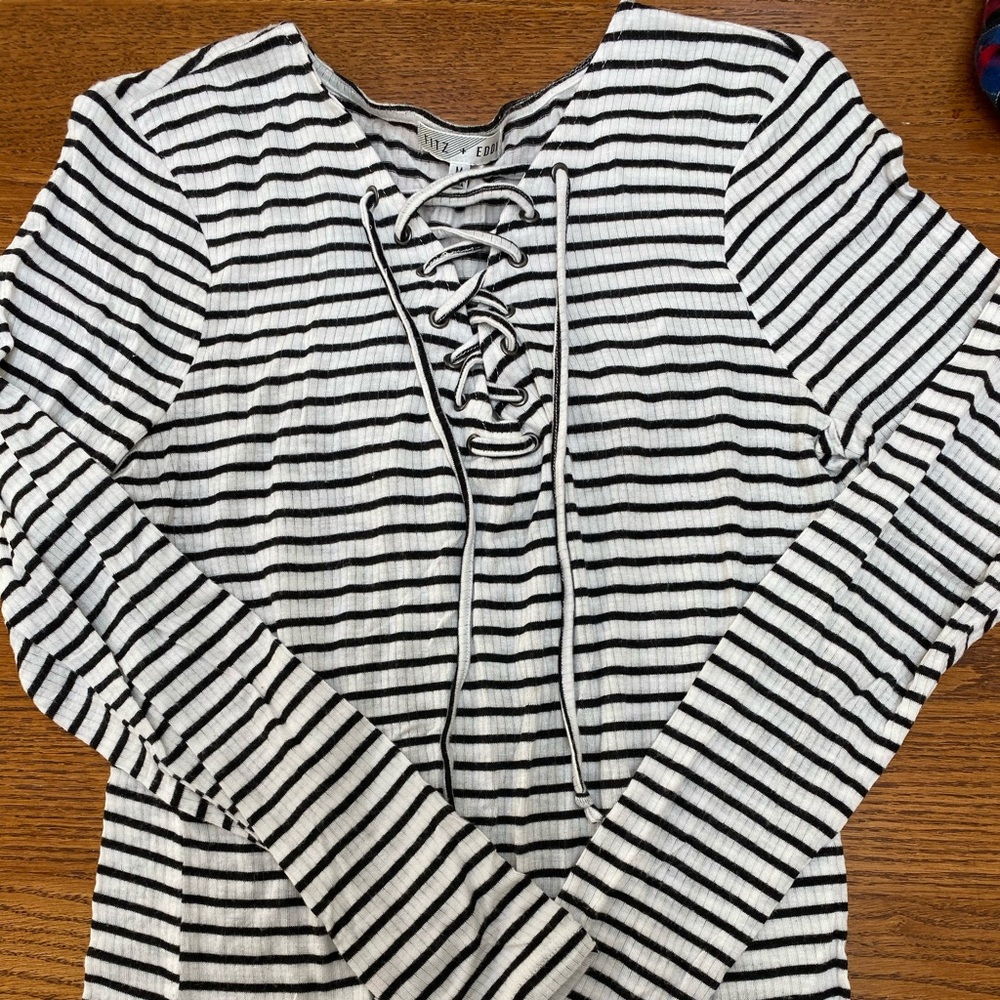 Fits and Eddie top
